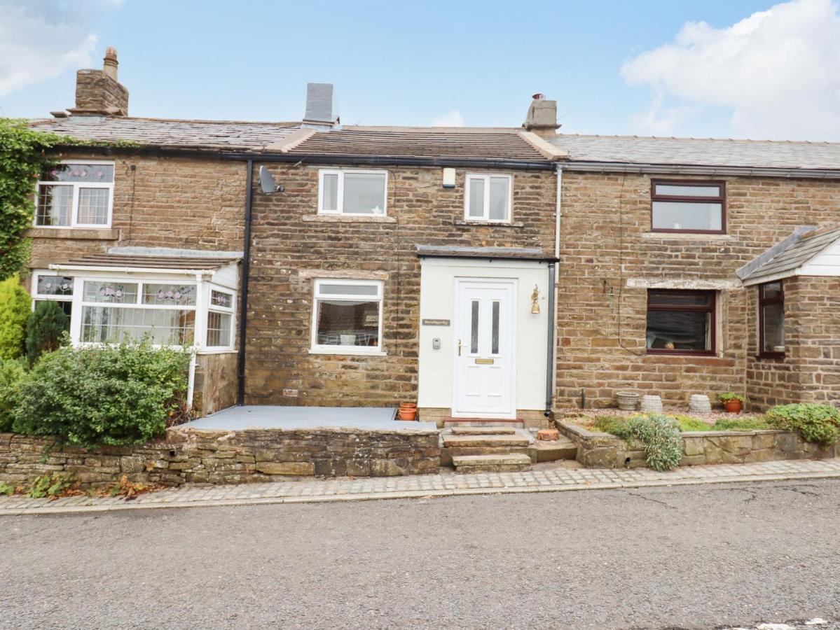 Bendigedig Villa Blackburn  Exterior photo